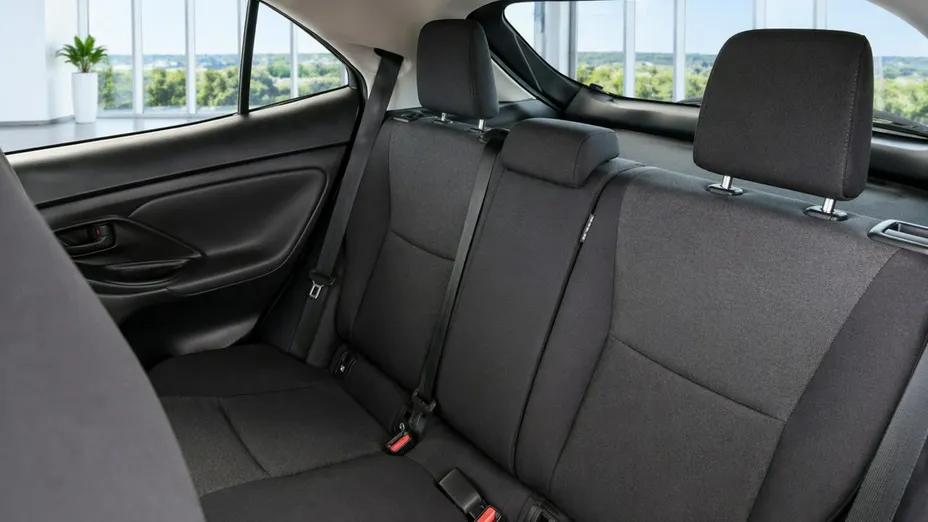 TOYOTA Yaris Cross -