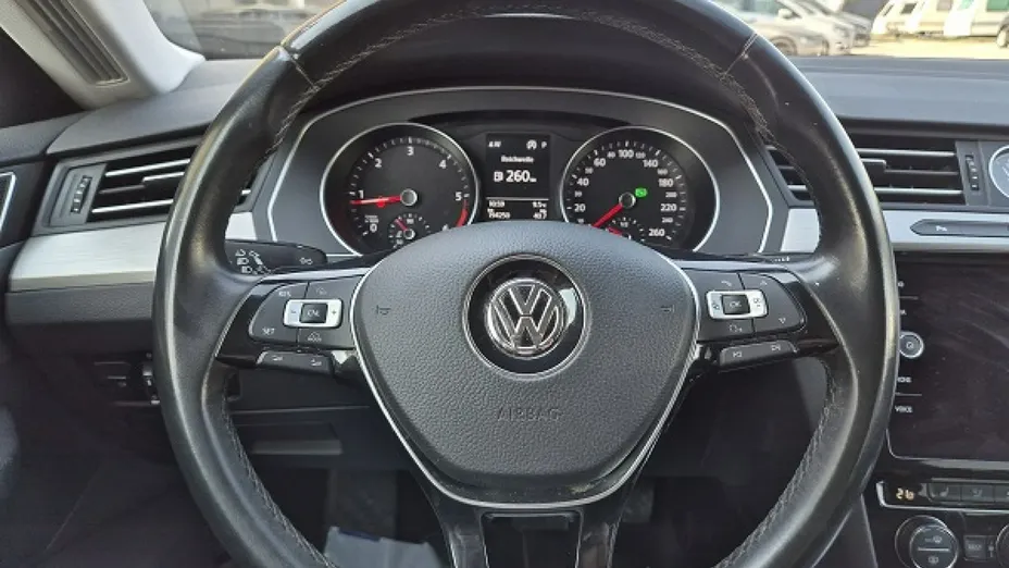 VOLKSWAGEN Arteon -