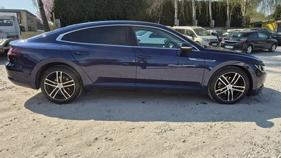 VOLKSWAGEN Arteon -