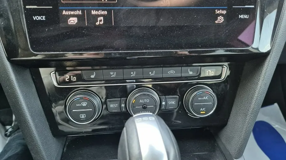 VOLKSWAGEN Arteon -