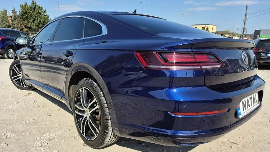 VOLKSWAGEN Arteon -