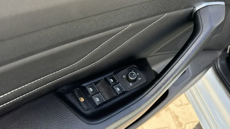 VOLKSWAGEN Arteon -