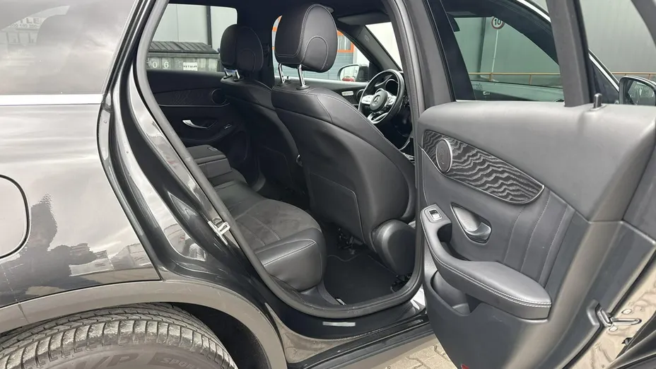 MERCEDES-BENZ GLC -
