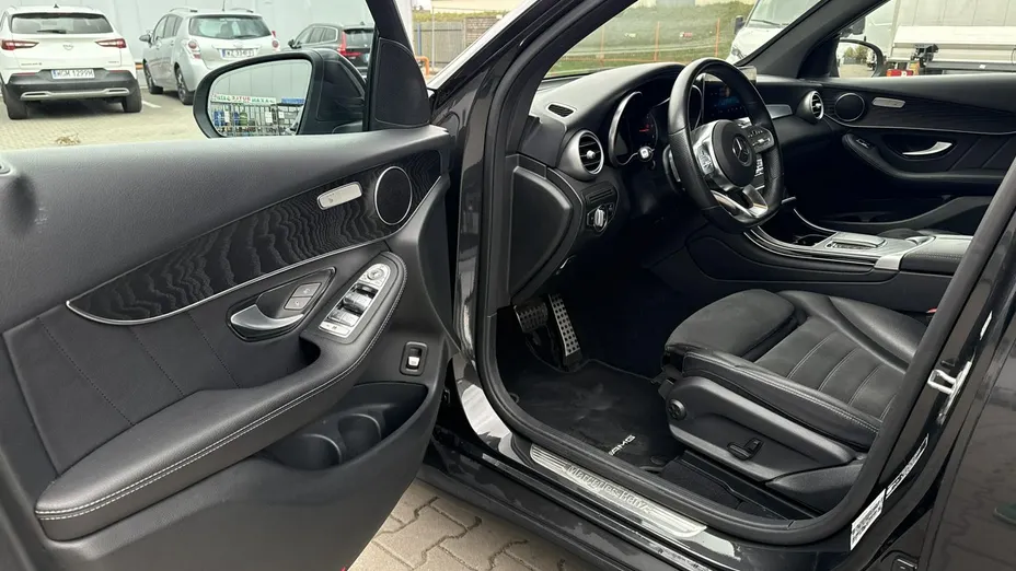 MERCEDES-BENZ GLC -
