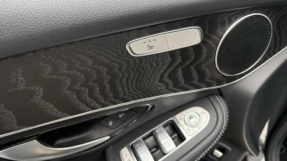 MERCEDES-BENZ GLC -