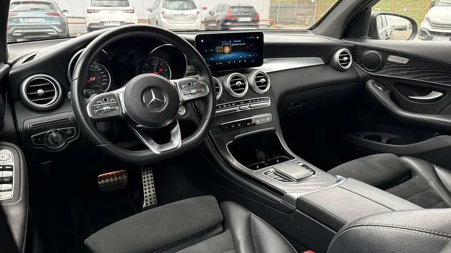 MERCEDES-BENZ GLC -