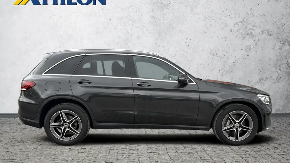 MERCEDES-BENZ GLC -