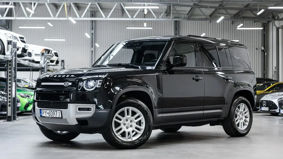 LAND ROVER Defender -