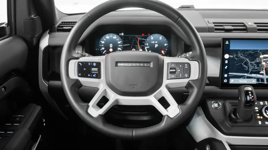 LAND ROVER Defender -
