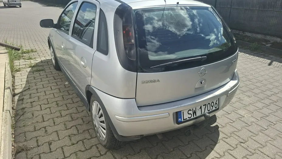 OPEL Corsa -