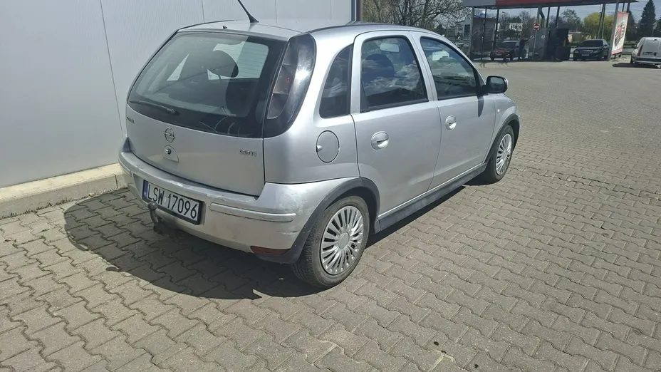 OPEL Corsa -