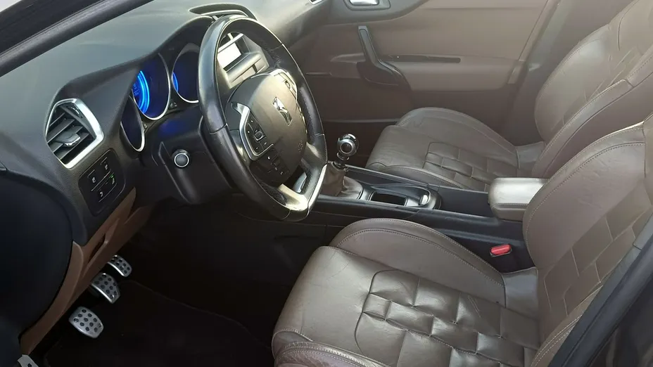 CITROEN DS4 -