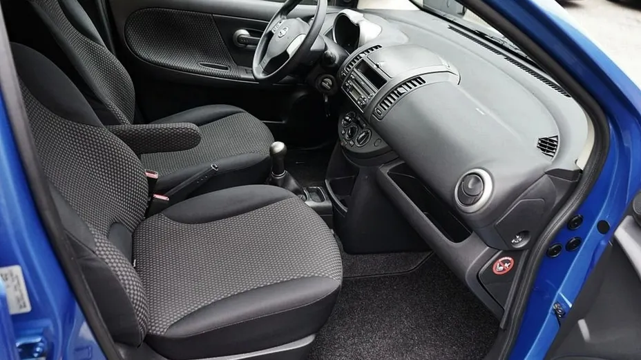 NISSAN Note -