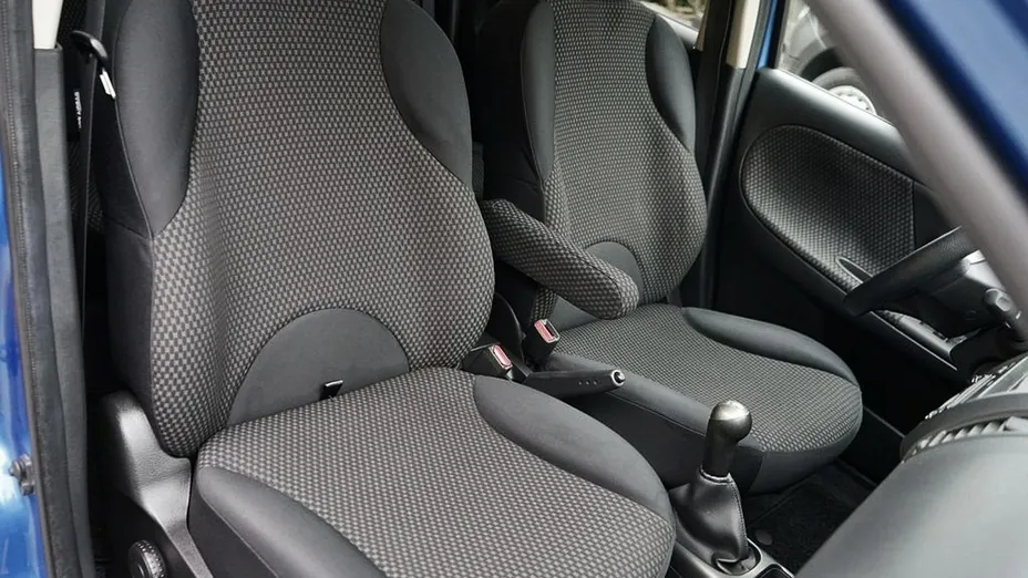 NISSAN Note -