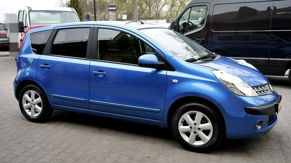 NISSAN Note -