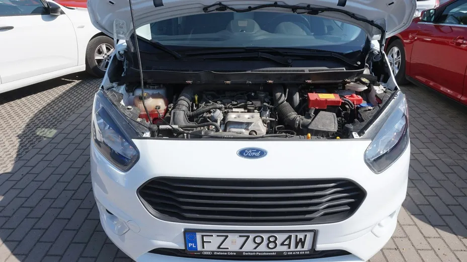 FORD Transit Courier -