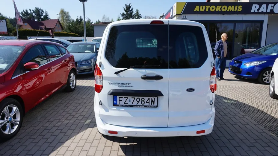 FORD Transit Courier -