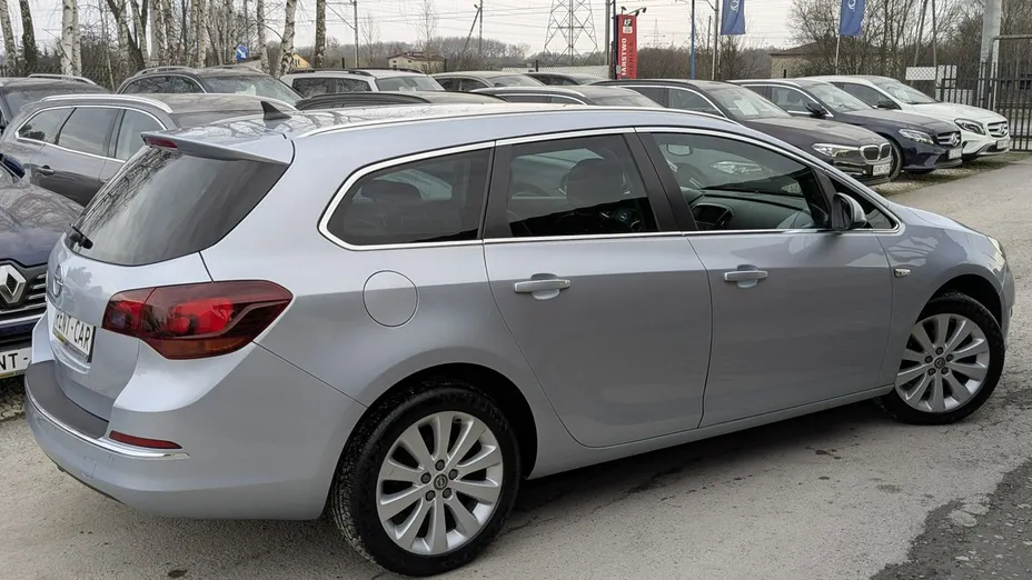 OPEL Astra -