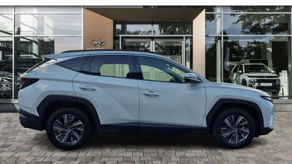 HYUNDAI Tucson -