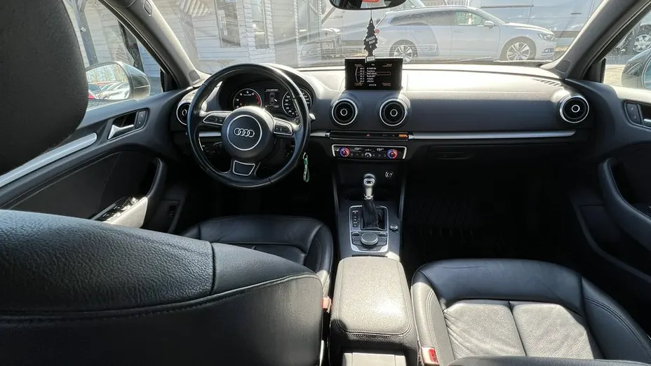 AUDI A3 -