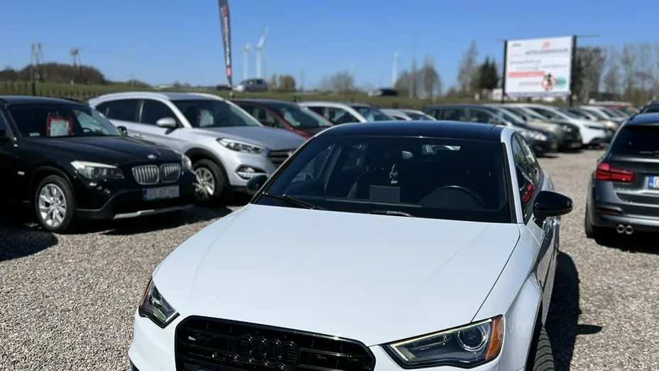 AUDI A3 Limousine -