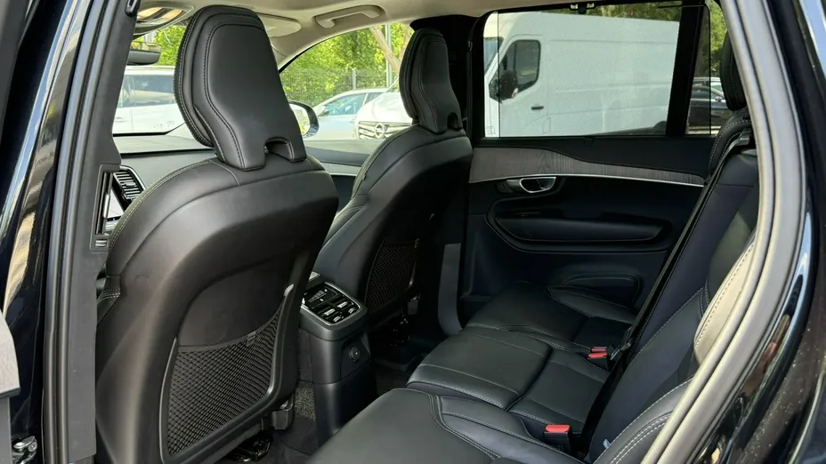 VOLVO XC90 -