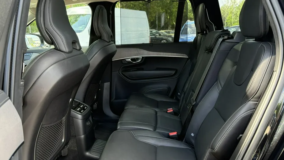 VOLVO XC90 -