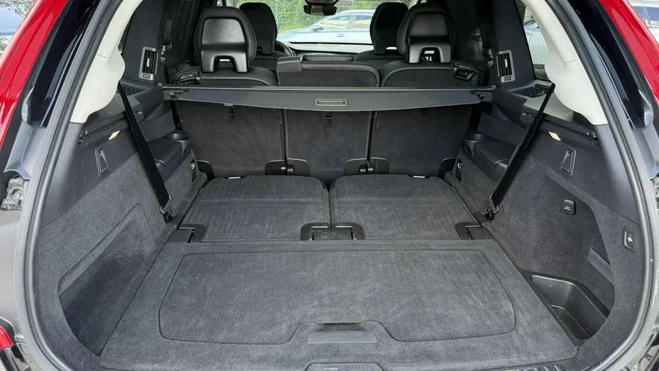 VOLVO XC90 -