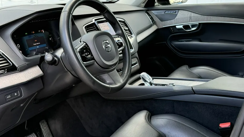 VOLVO XC90 -