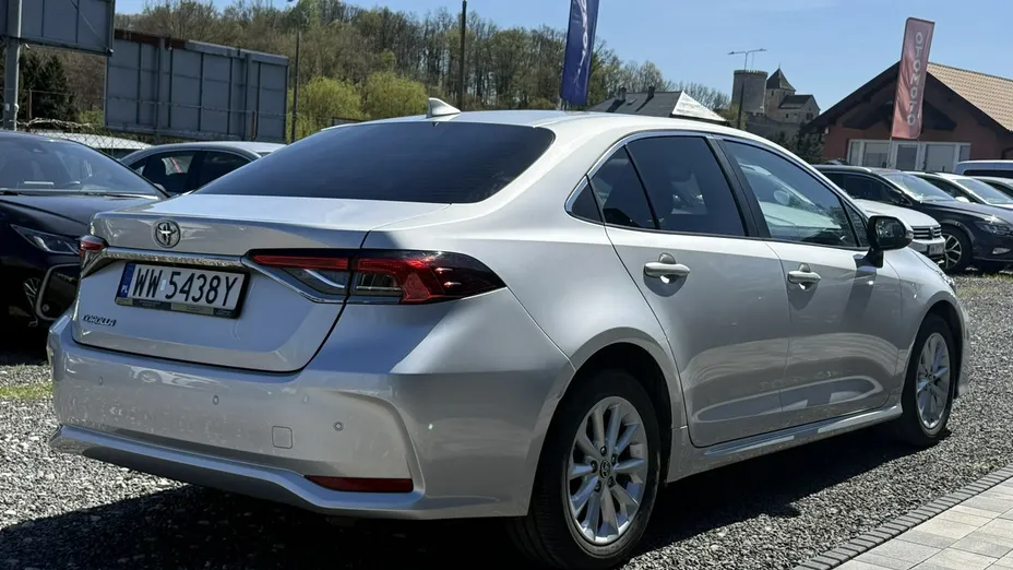 TOYOTA Corolla -
