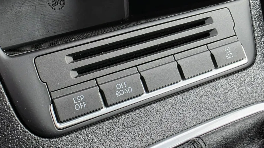 VOLKSWAGEN Tiguan -