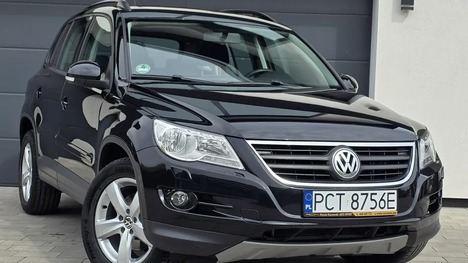 VOLKSWAGEN Tiguan -