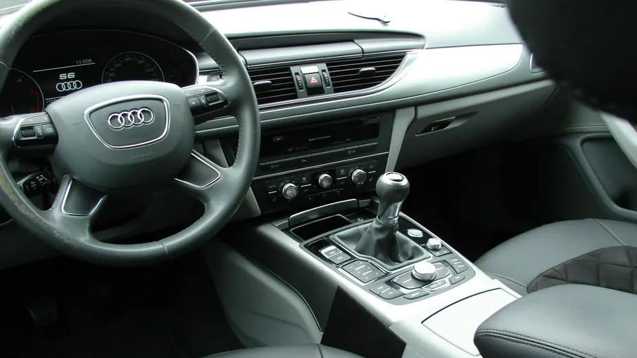 AUDI A6 Avant -