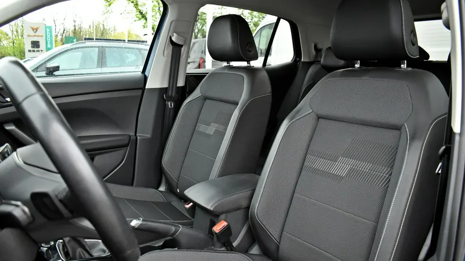 VOLKSWAGEN T-Cross -