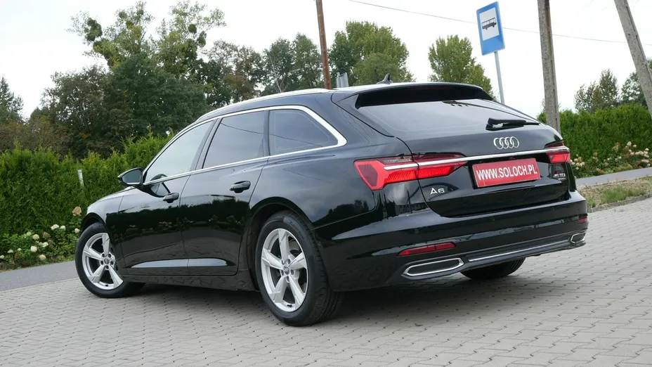 AUDI A6 -