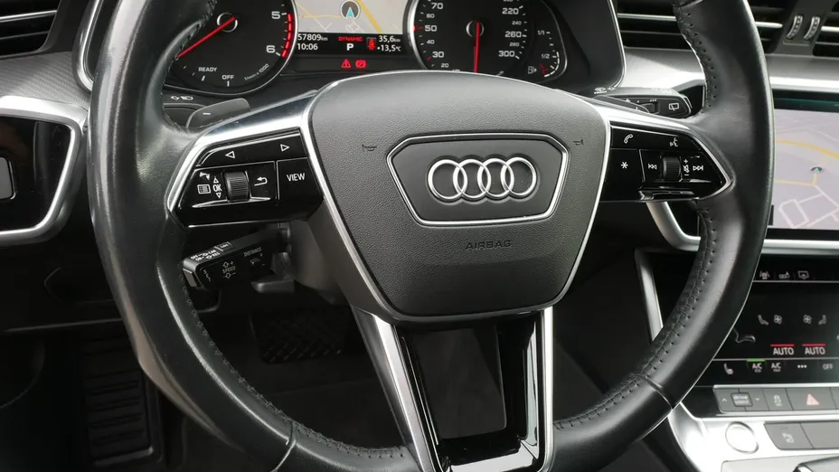 AUDI A6 -