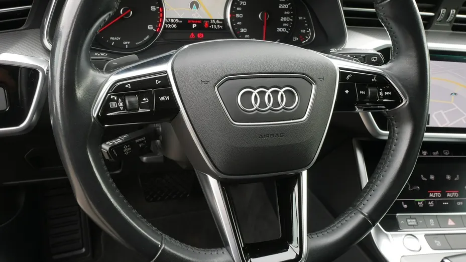 AUDI A6 -