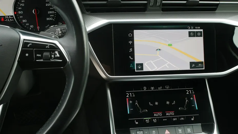 AUDI A6 -