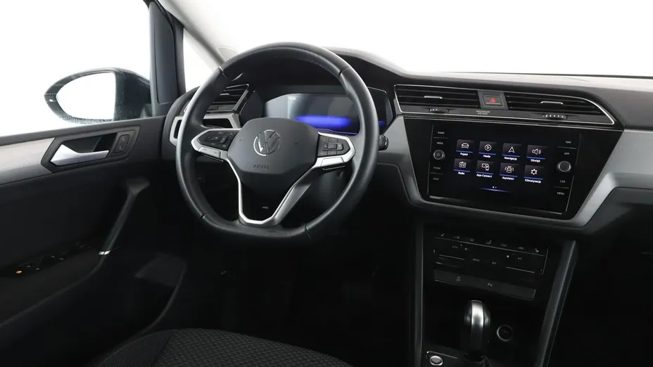VOLKSWAGEN Touran -