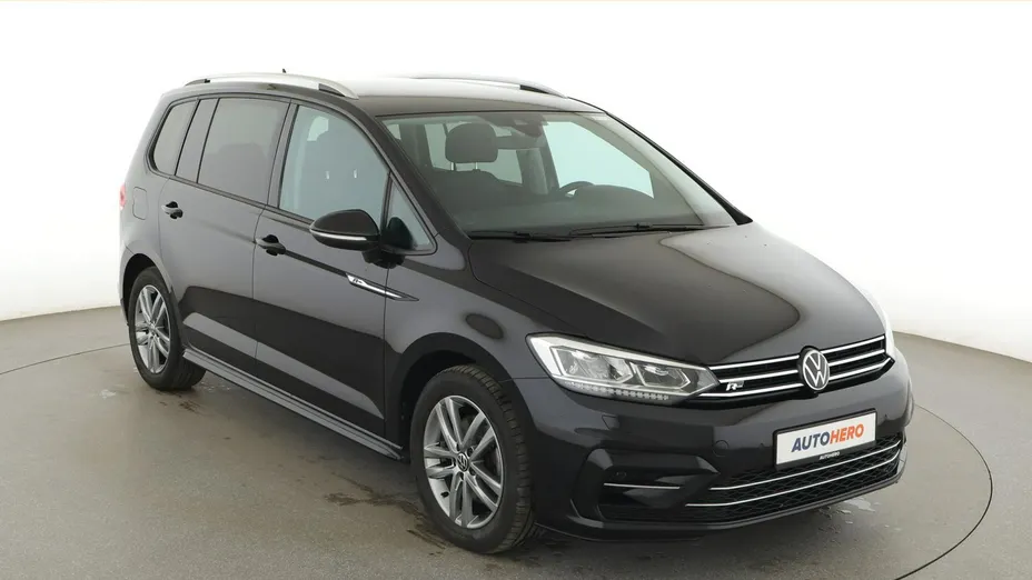 VOLKSWAGEN Touran -