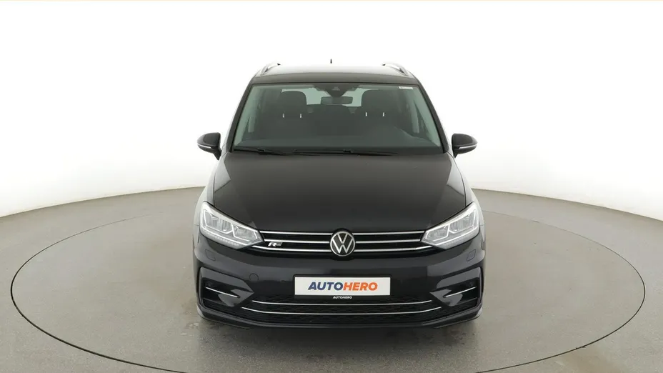 VOLKSWAGEN Touran -