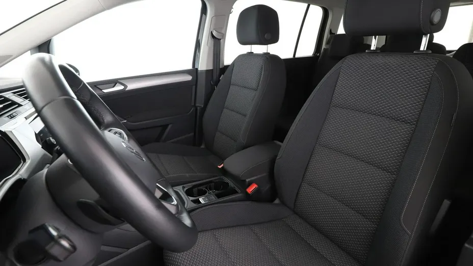 VOLKSWAGEN Touran -