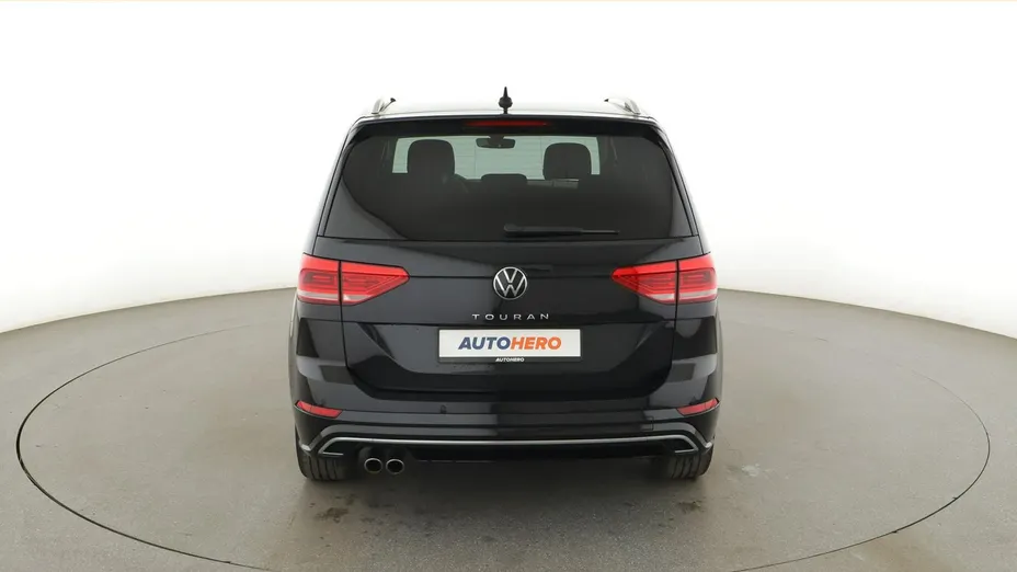 VOLKSWAGEN Touran -