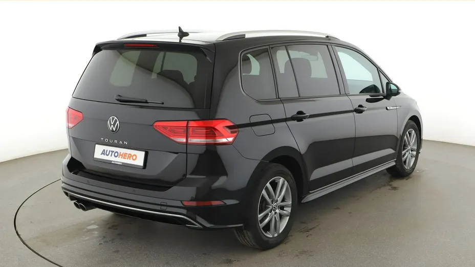 VOLKSWAGEN Touran -