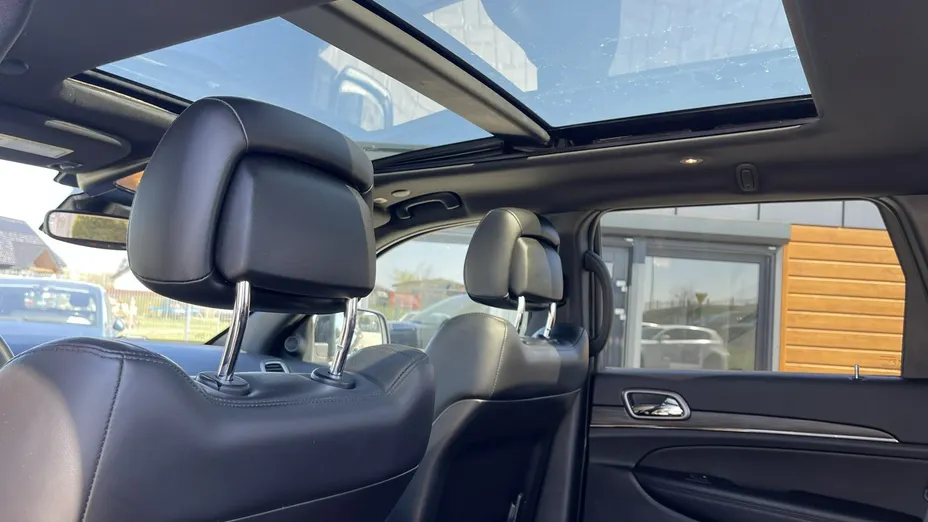 JEEP Grand Cherokee -