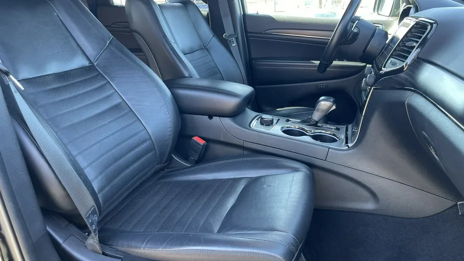 JEEP Grand Cherokee -