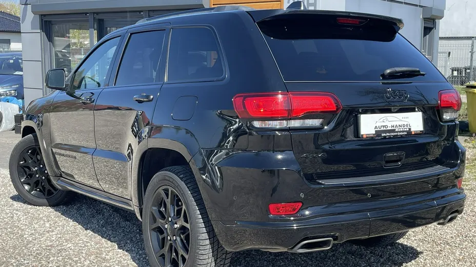JEEP Grand Cherokee -
