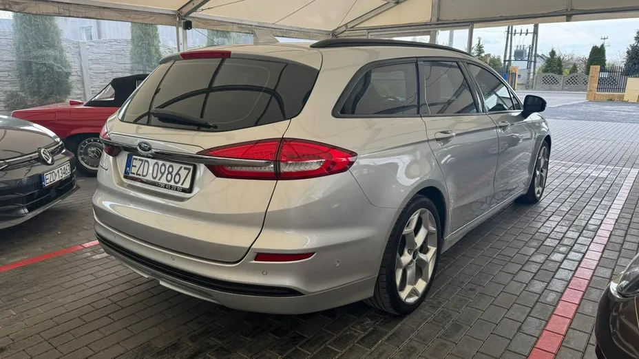 FORD Mondeo -