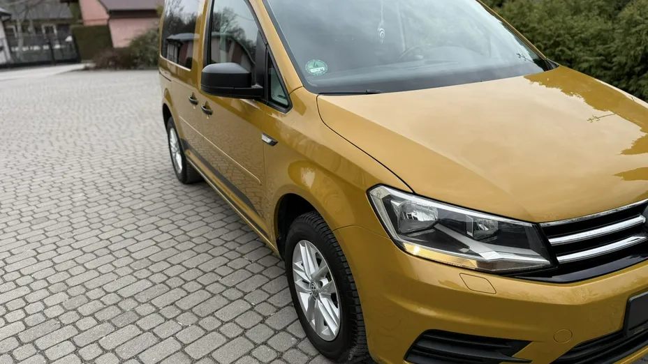 VOLKSWAGEN Caddy -