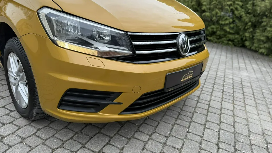 VOLKSWAGEN Caddy -